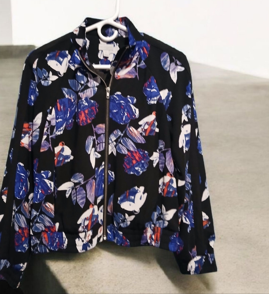 Belle Sky Blue Red Dark Floral Bomber Zip Front Womans Jacket size XS
